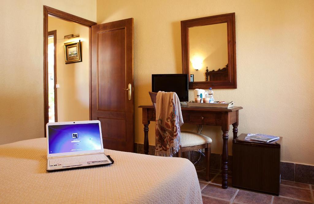 Hospederia Santiago Hotell Chiclana de la Frontera Rum bild