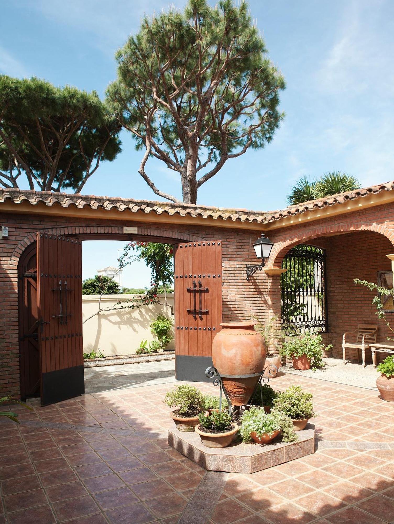 Hospederia Santiago Hotell Chiclana de la Frontera Exteriör bild